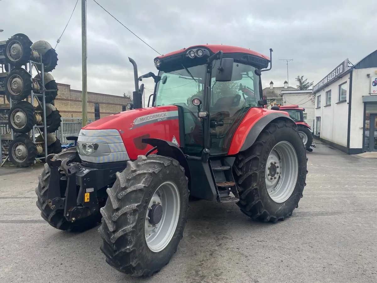2013 McCormick MC130 tractor - Image 3