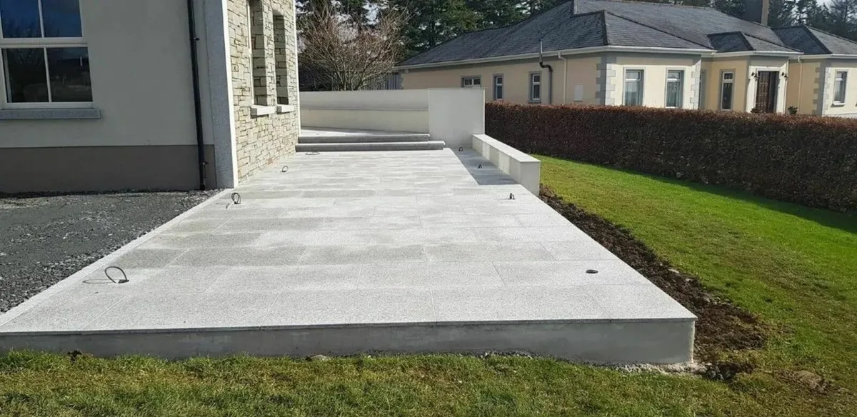 Silver/Grey Granite Paving - Image 3