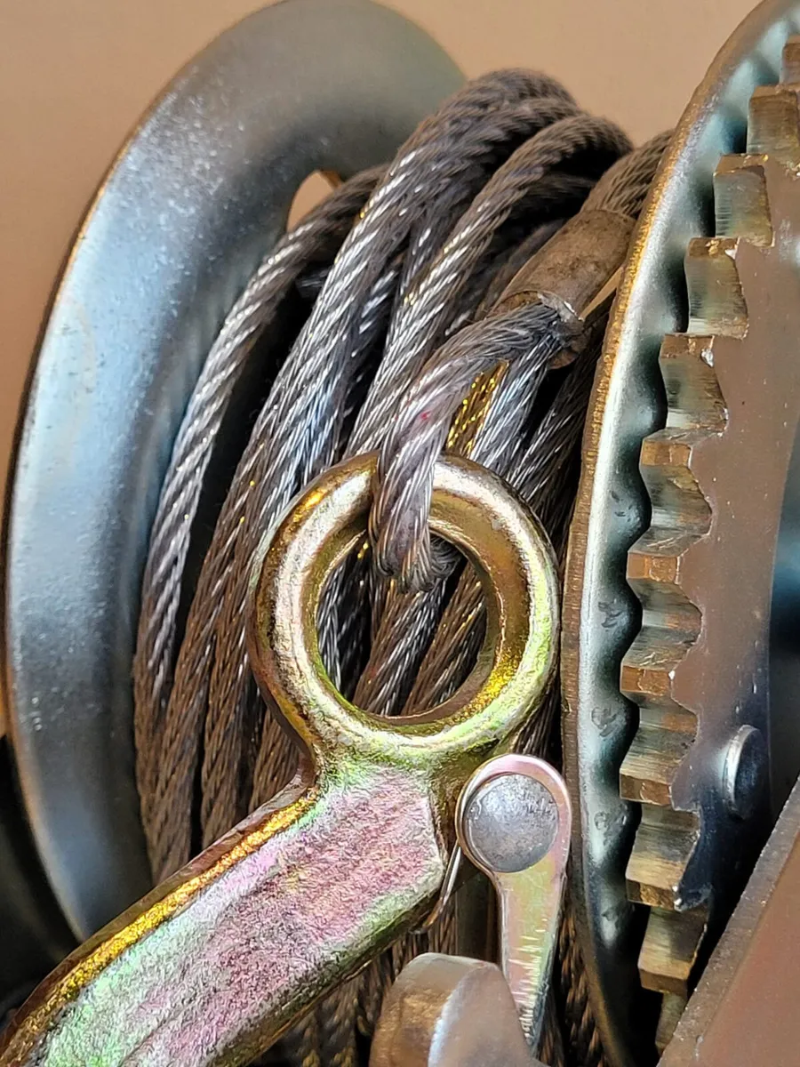 Heavy Duty Hand Winch 2 Speed | Capacity 1100KG - Image 4