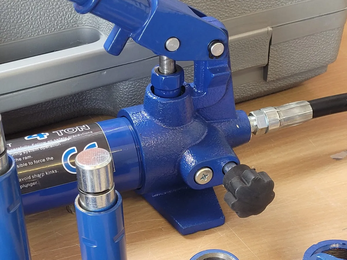 Manarola CE Approved 10 Ton Porta Power - Image 4