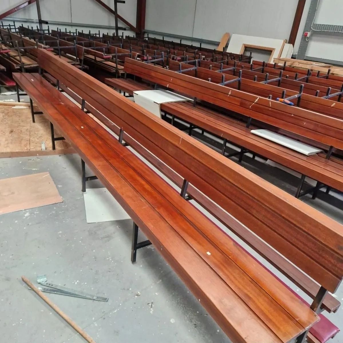 15ft Teak seats - Image 1
