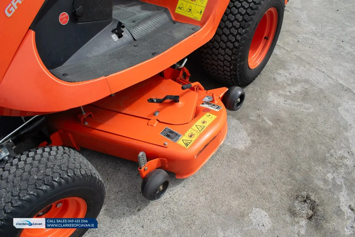 2023 Kubota GR2120 Lawnmower - Image 3