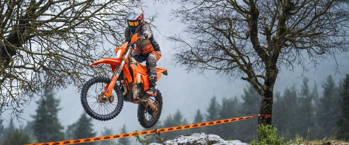 KTM 450 EXC-F SIX DAYS 25 Was £11,999 Now £10,399 - Image 4
