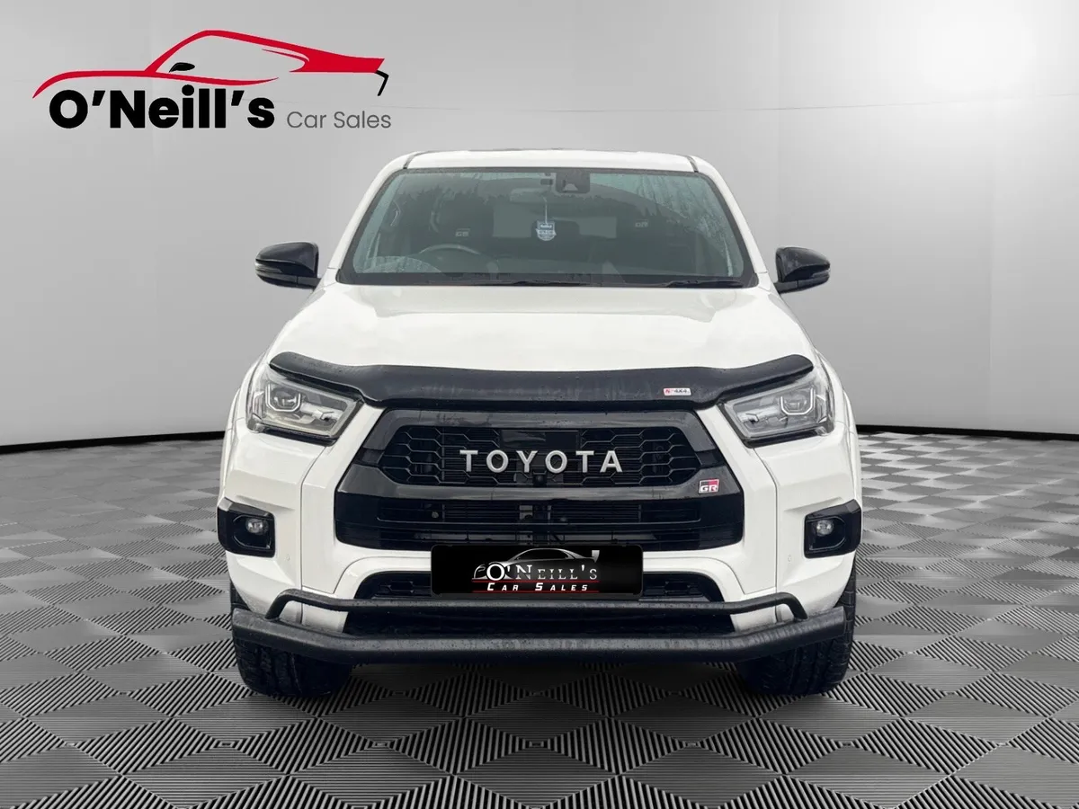 2023 Toyota Hilux GR SPORT *DIESEL* AUTOMATIC #225 - Image 4