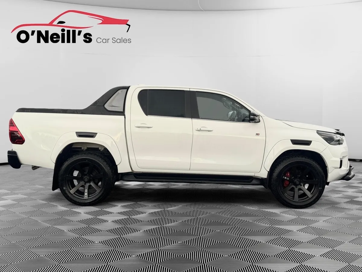 2023 Toyota Hilux GR SPORT *DIESEL* AUTOMATIC #225 - Image 2