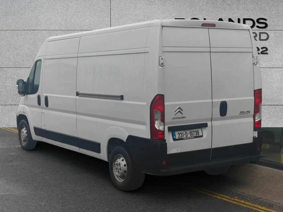 Citroen Relay RELAY 33 L3H2 BLUEHDI 140 From €101 - Image 2