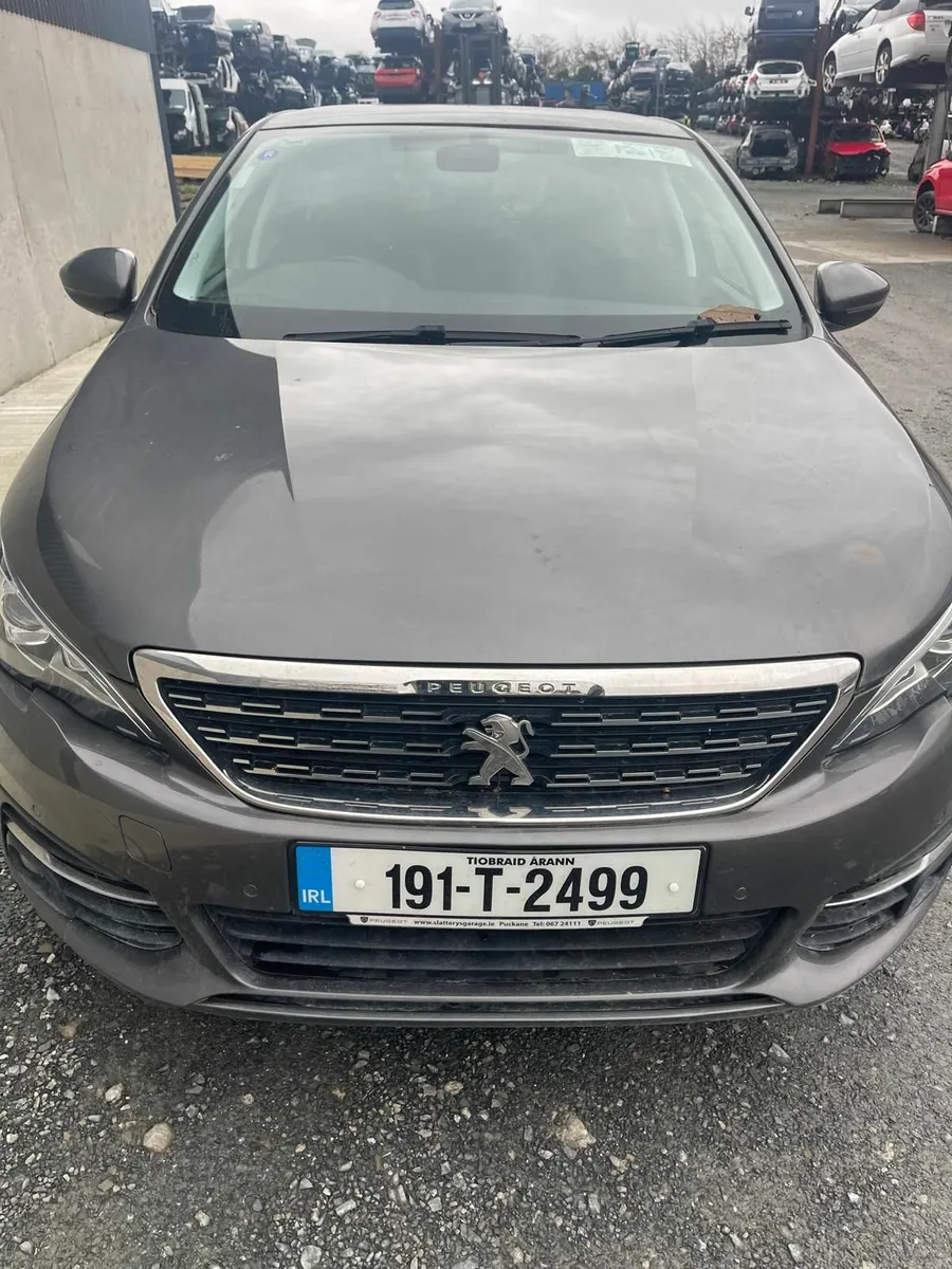 2019 Peugeot 308 Allure 1.2 Petrol Manual CAT - Image 2