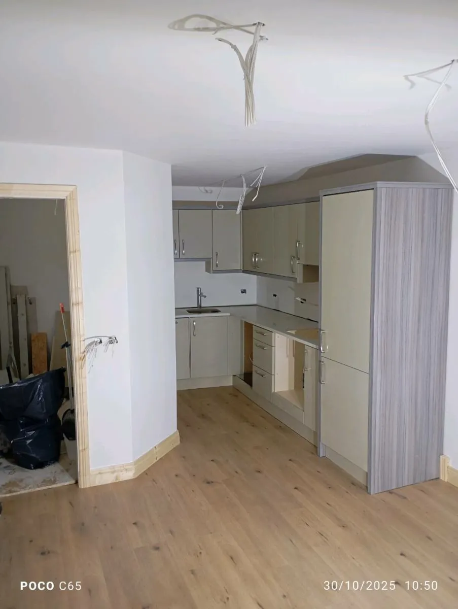 Flooring services/ installation+ sanding - Image 2