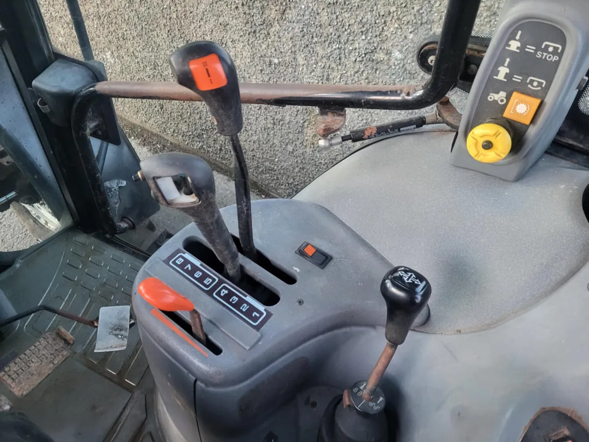 Newholland TS100   2001 - Image 4