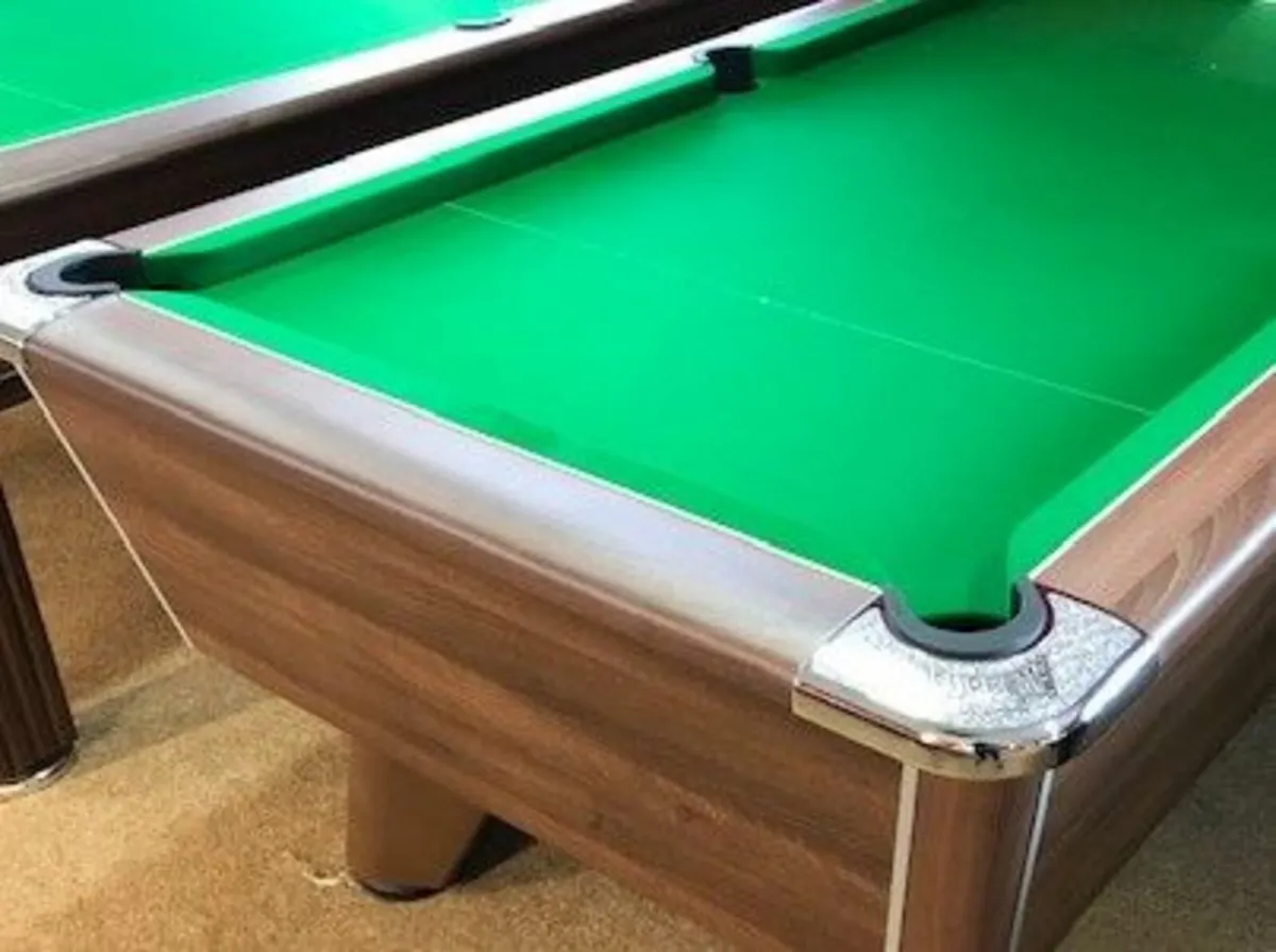 New Royale Club Pool Table - Image 4