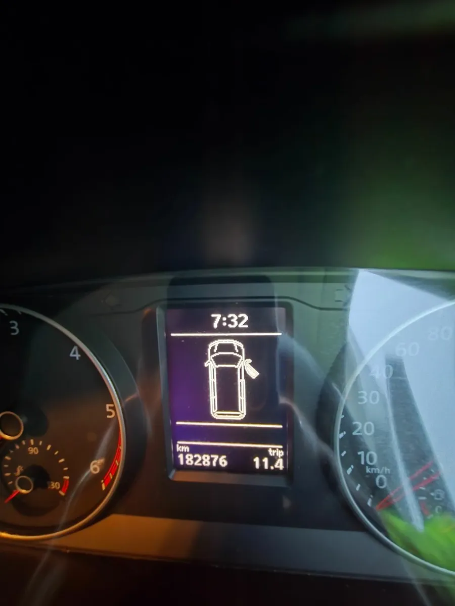 Volkswagen Transporter 2017 - Image 1