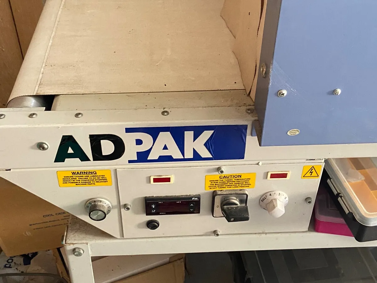 Adpak LS 400 and Adpak PV400 shrink tunnel - Image 2