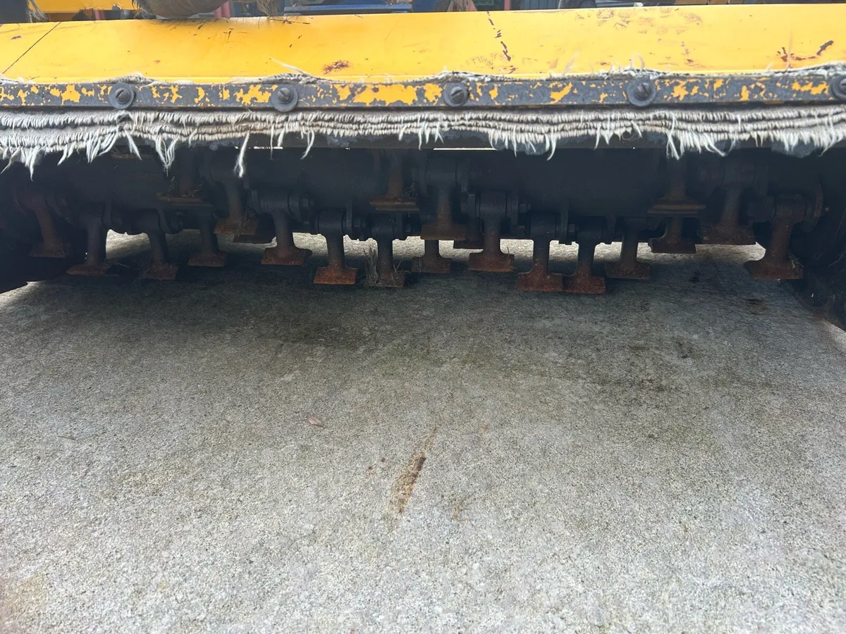 Bomford kestrel hedge cutter - Image 4