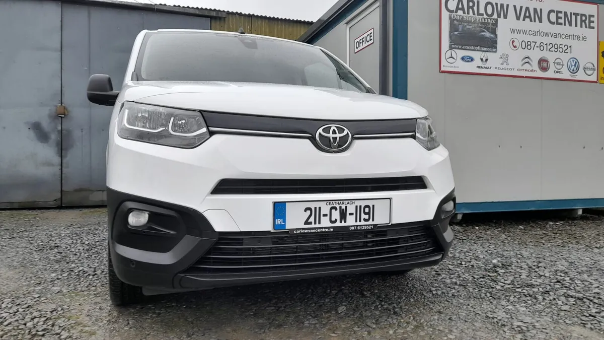 211 Toyota Proace City 1.5 d Icon - Image 2