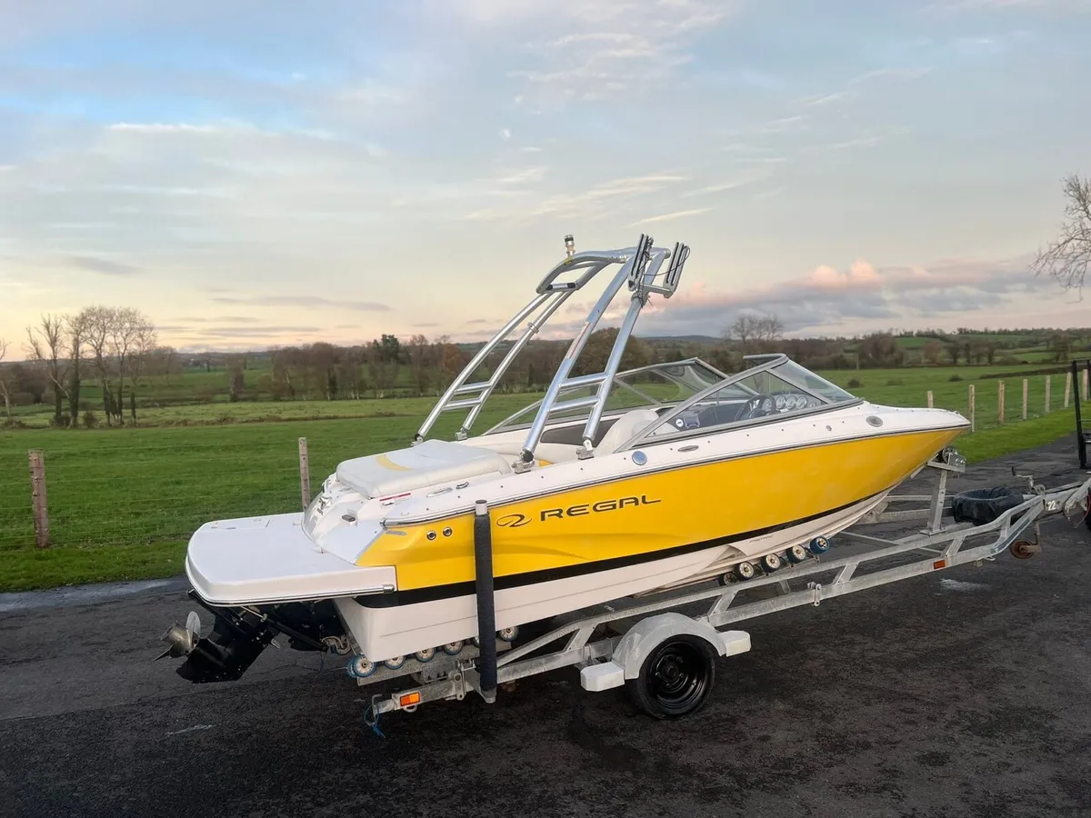 Regal 1900 2007 bow rider sports boat - Image 1