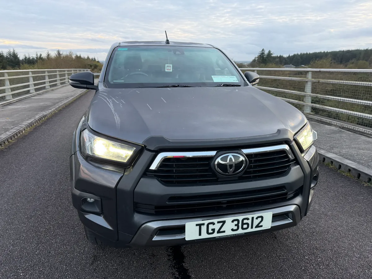 2021 Toyota Hilux Invincible X - Image 3