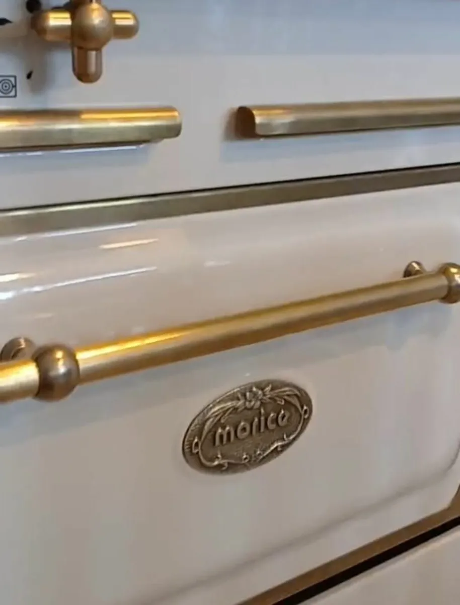 Classic Morice Dual Fuel French Range cooker - Image 1