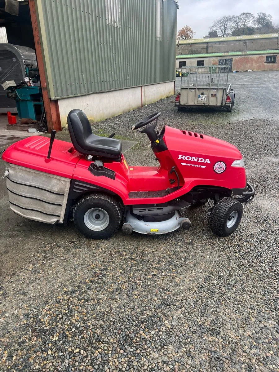 HONDA 2417 RIDE ON MOWER - Image 3