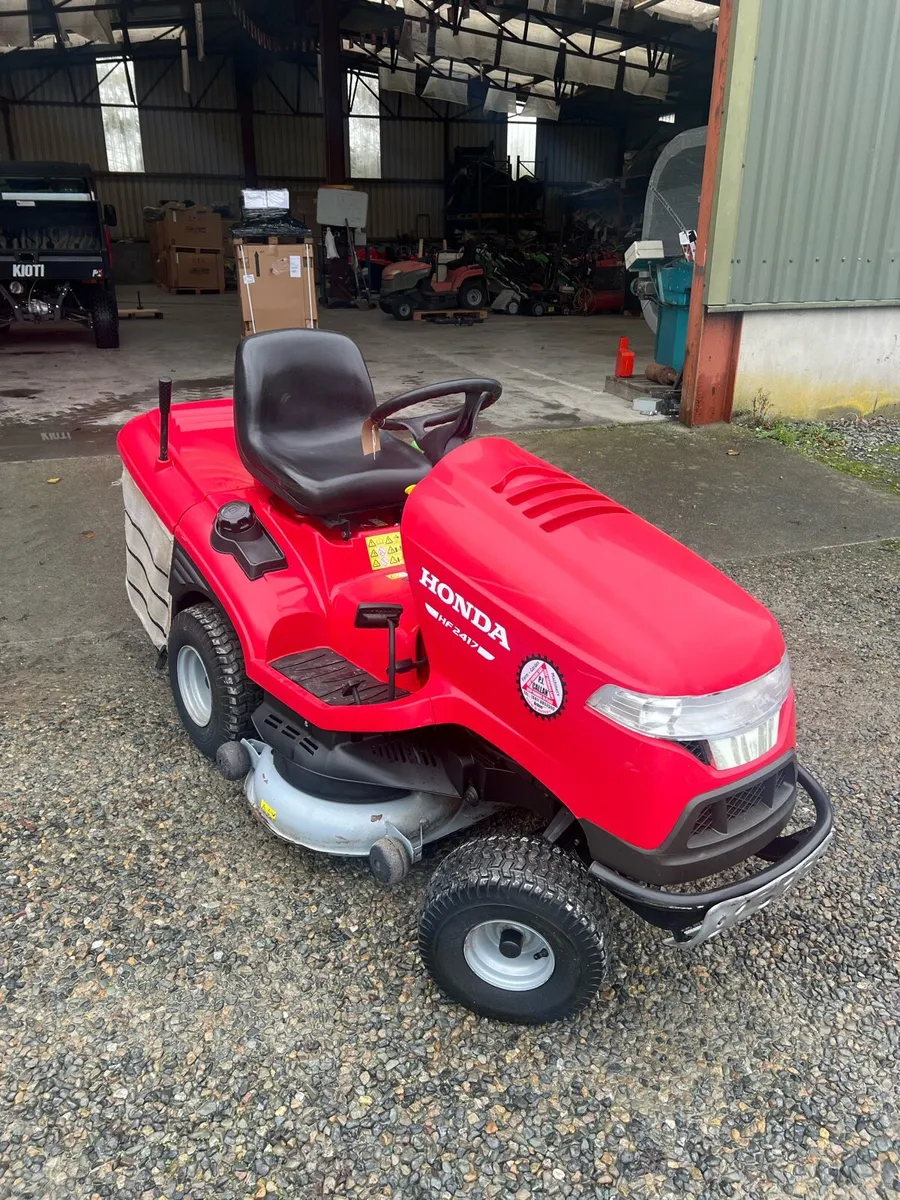 HONDA 2417 RIDE ON MOWER - Image 4