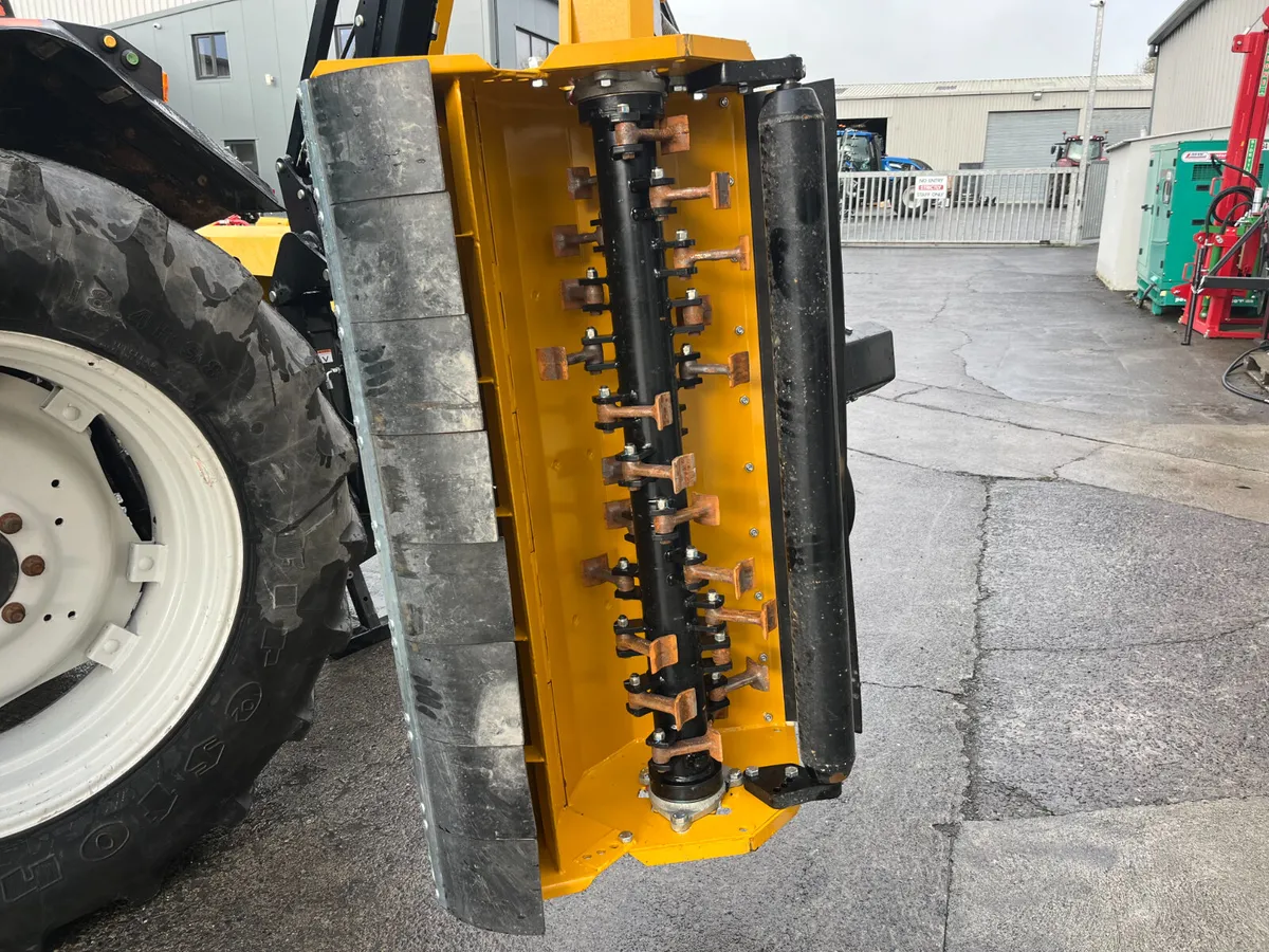 McConnel PA4745 Hedgecutter - Image 4