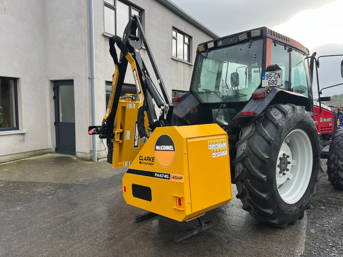 McConnel PA4745 Hedgecutter - Image 3