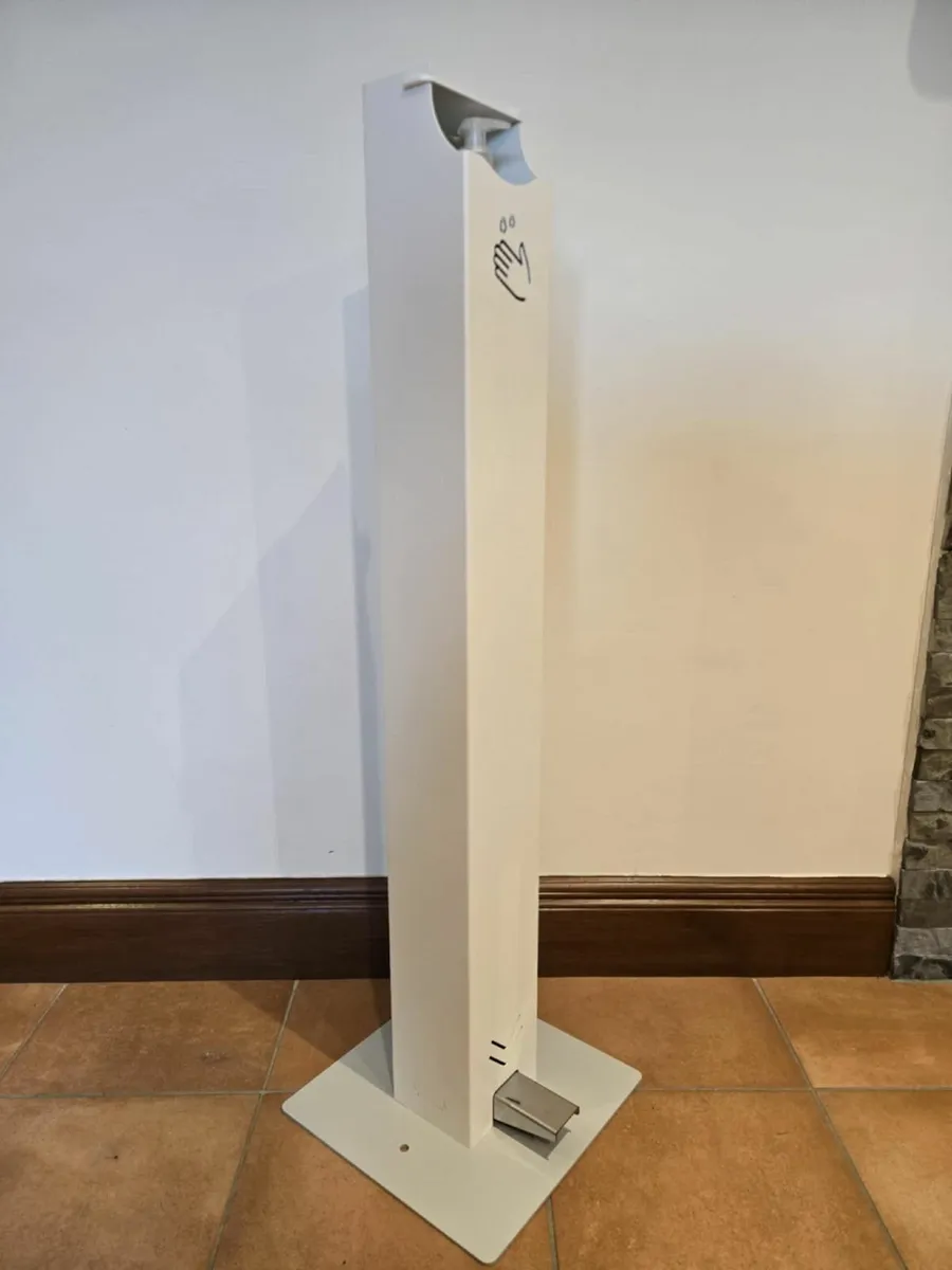 Foot operated hand sanitiser dispenser - Image 2