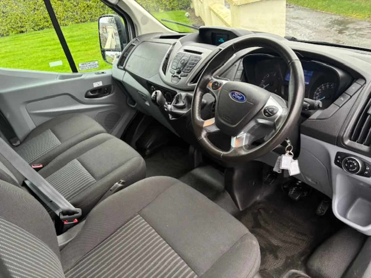 Ford Transit 2.2 12 Seat Minibus - Image 2