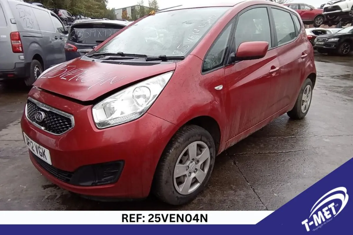 2012 KIA VENGA BREAKING FOR PARTS - Image 2