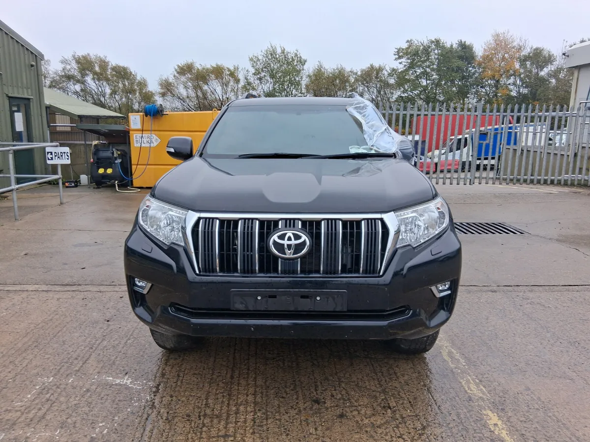 2022 TOYOTA LANDCRUISER 2.8L  (for parts only) - Image 1