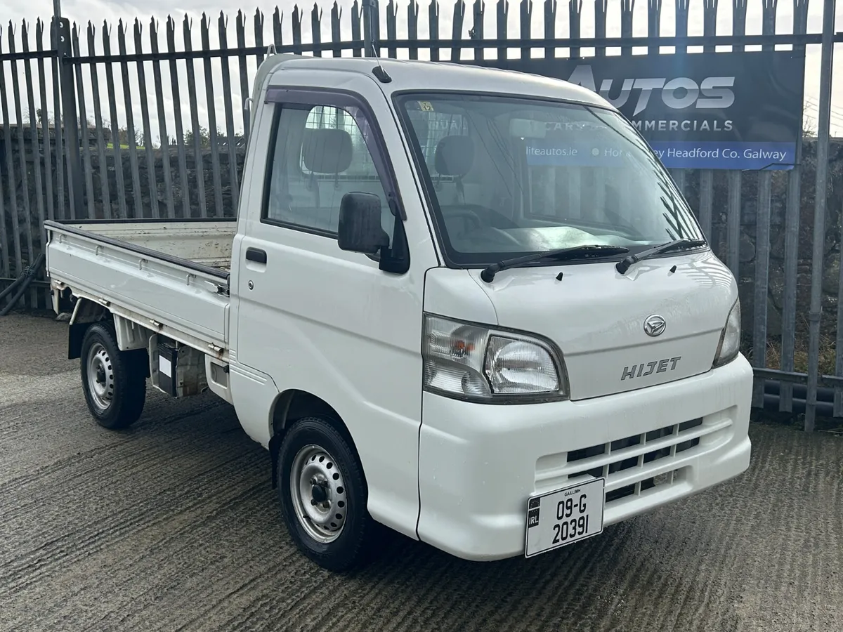 Daihatsu Hijet 4X4 - Image 1