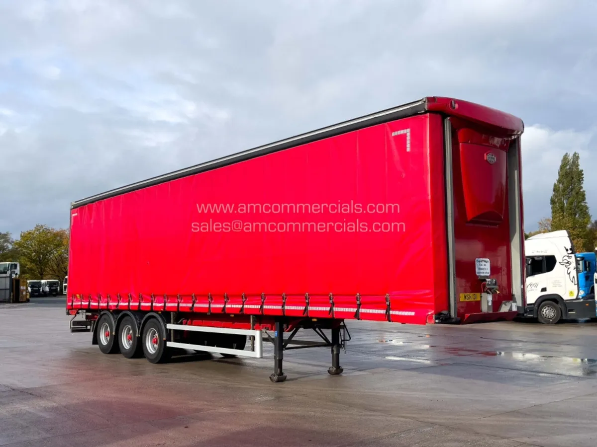 2017 CARTWRIGHT 4550MM PILLARLESS TRI AXLE CURTAIN - Image 1