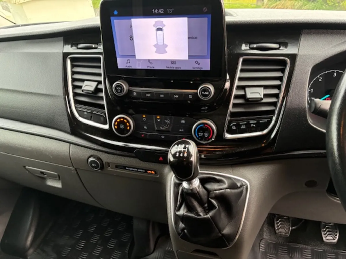 Ford Transit Custom Limited ** €215 VRT ** - Image 4