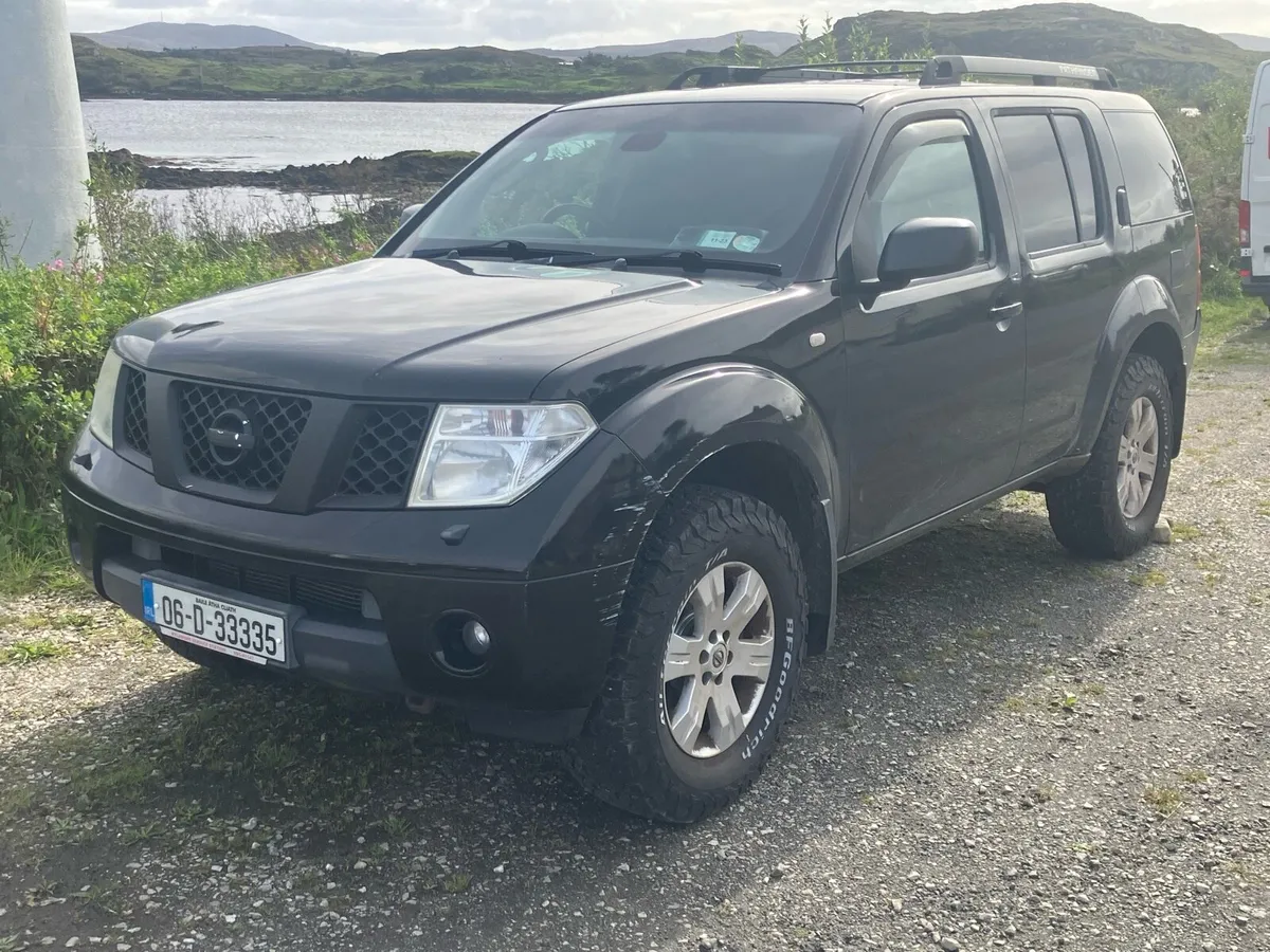 Nissan pathfinder van - Image 1