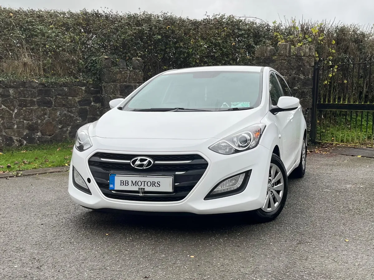 Hyundai i30 1.4 diesel Van - Image 2