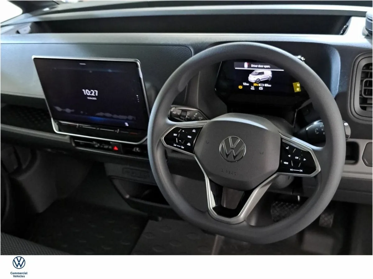 Volkswagen ID.Buzz Cargo 86KWH 204hp - Image 4