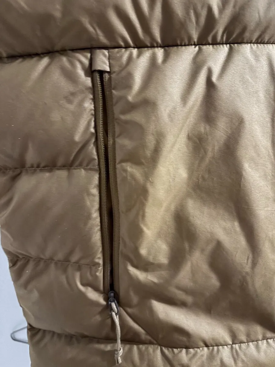 Man’s north face gillet - Image 4