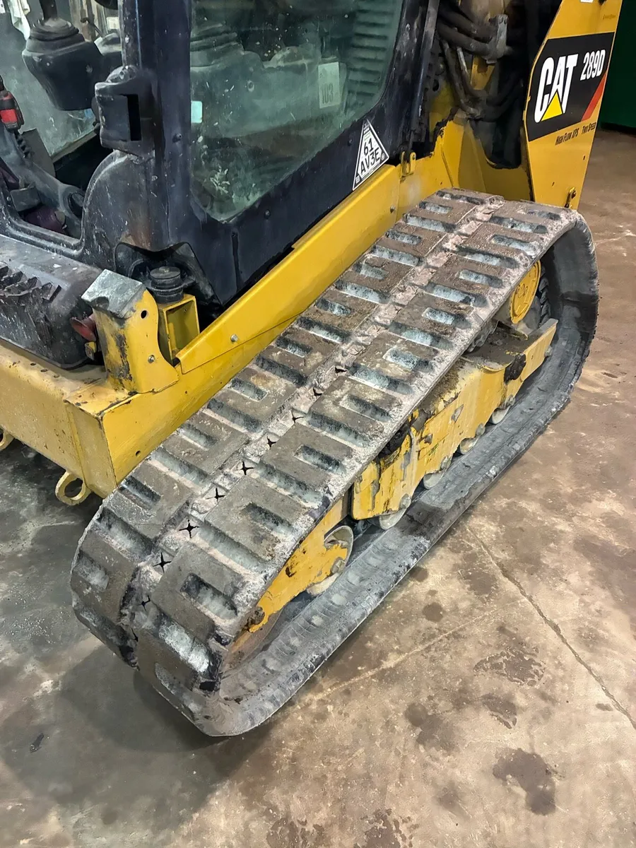 Skid steer loader - Image 2