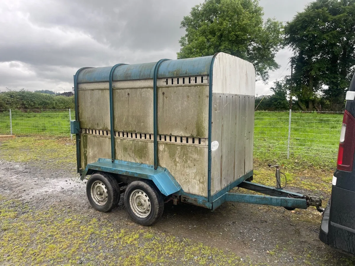 Livestock trailer - Image 1