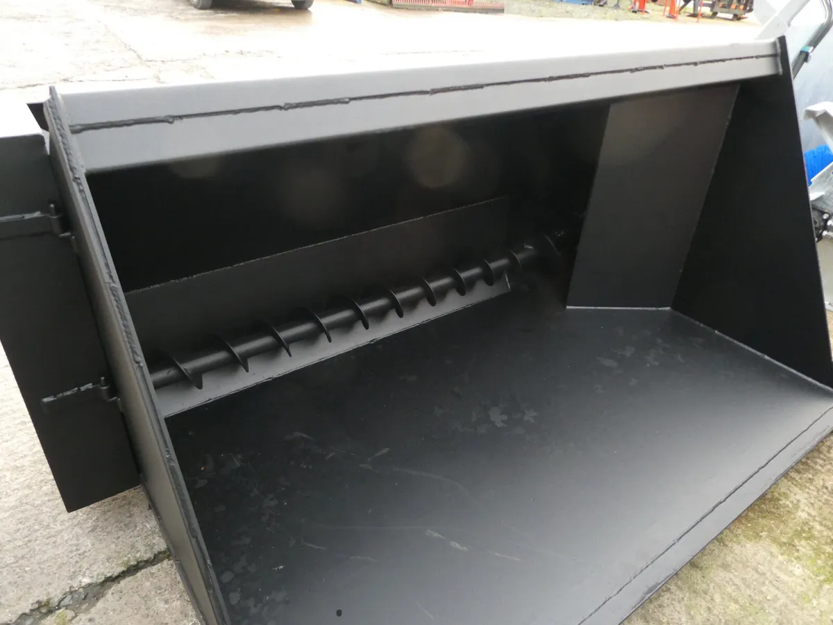 6ft Hydraulic Beet Chopper Bucket - Image 4