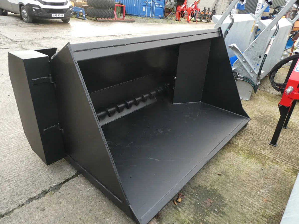 6ft Hydraulic Beet Chopper Bucket - Image 3