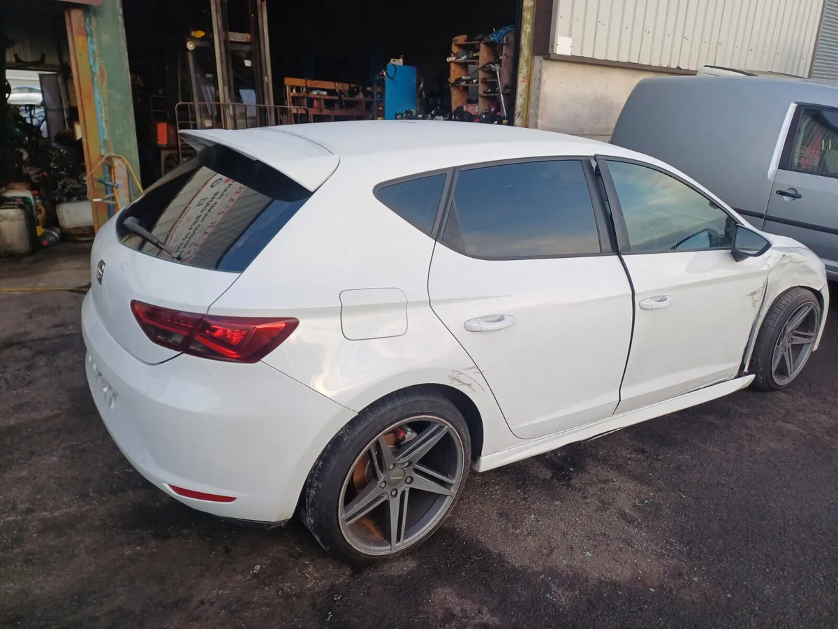 2015 SEAT LEON 1.6TDI BREAKING - Image 4