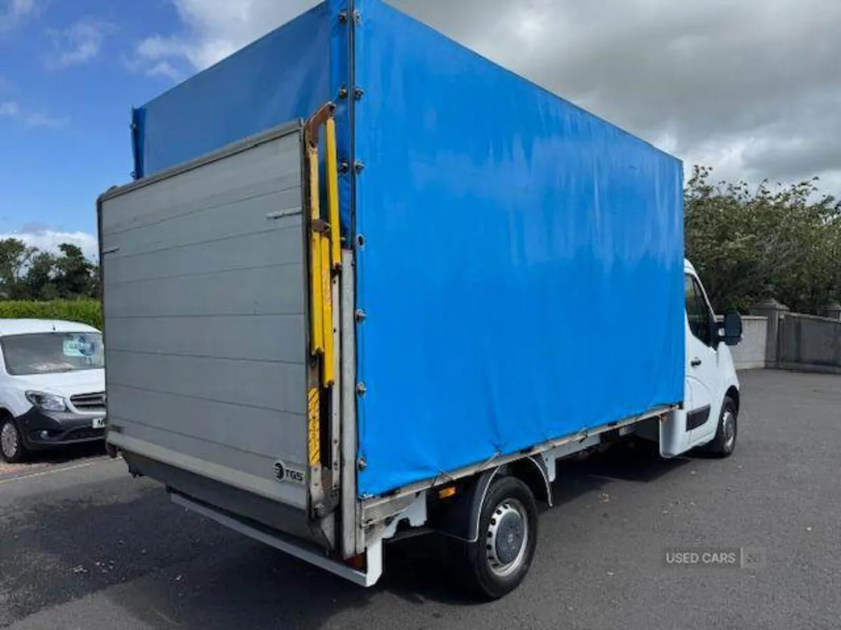 2017 TGS Aluminium Dropsider Body 3.5T - Tail Lift - Image 2