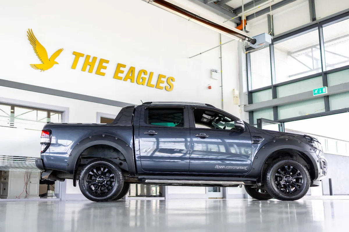 Ford Ranger 2.0 WILDTRAK 4X4 4DR AUTO - Image 3