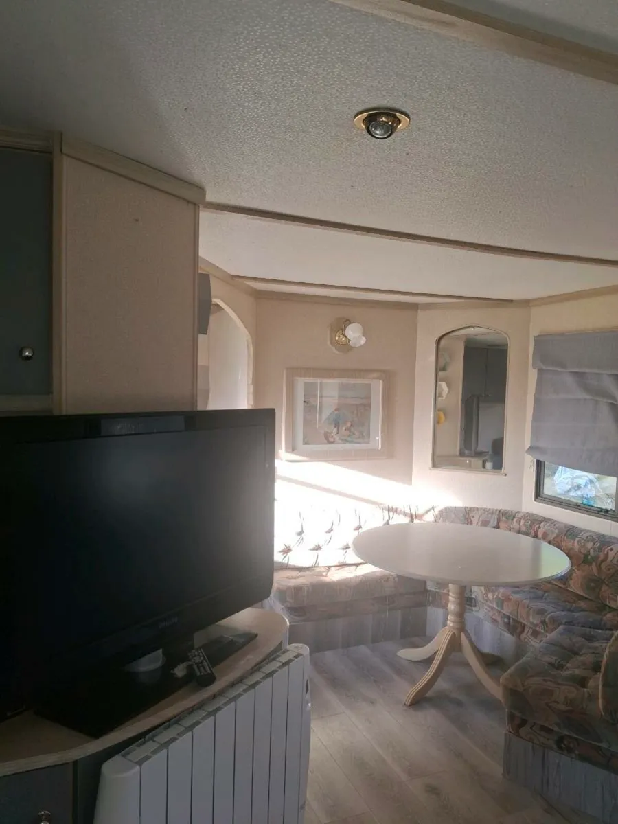 Mobile Home - Image 1