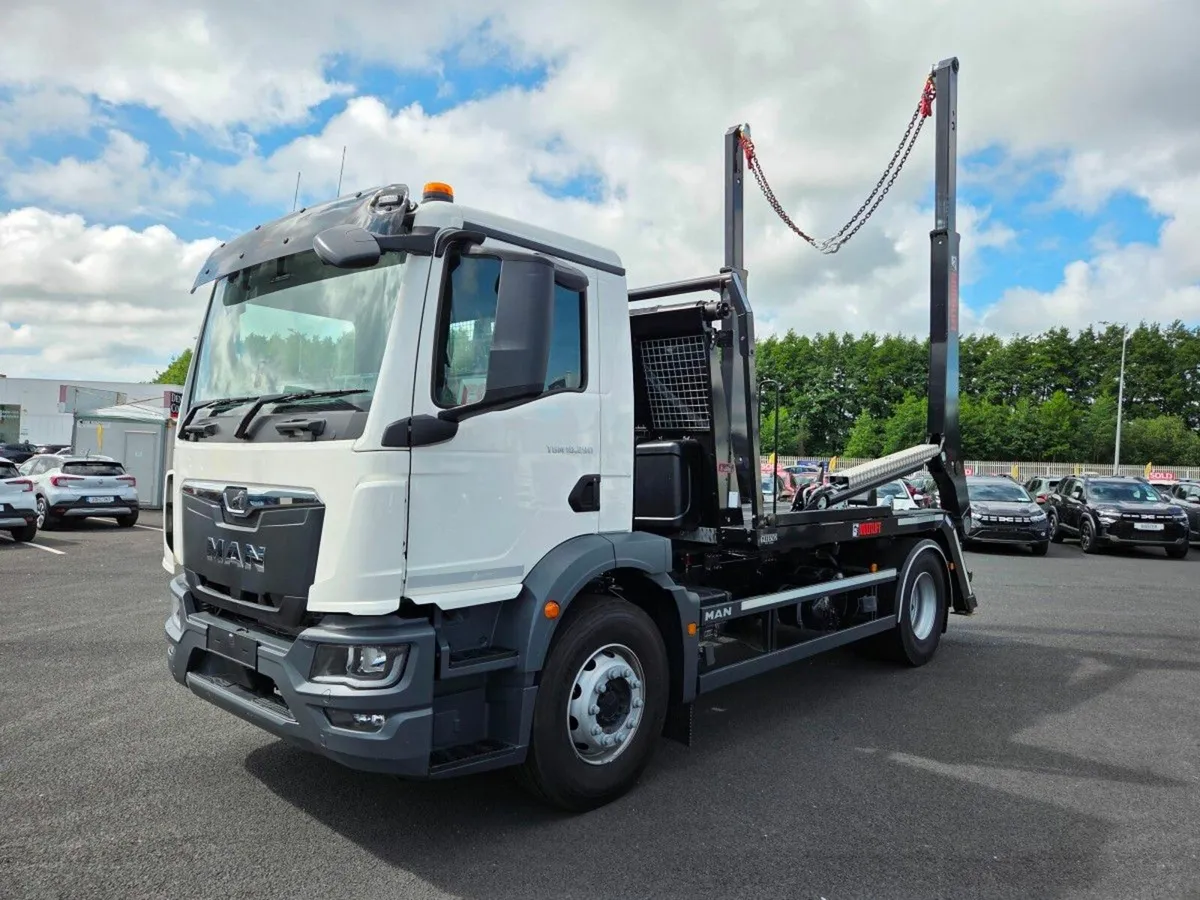 Man TGM TGM 18.290 Skip Loader - Image 1