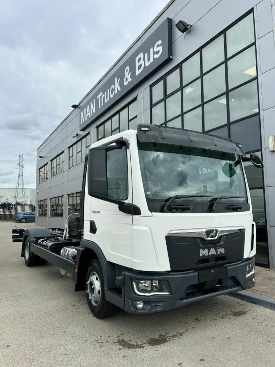 Man TGL 8.190 - 7.5T Rigid - Image 1