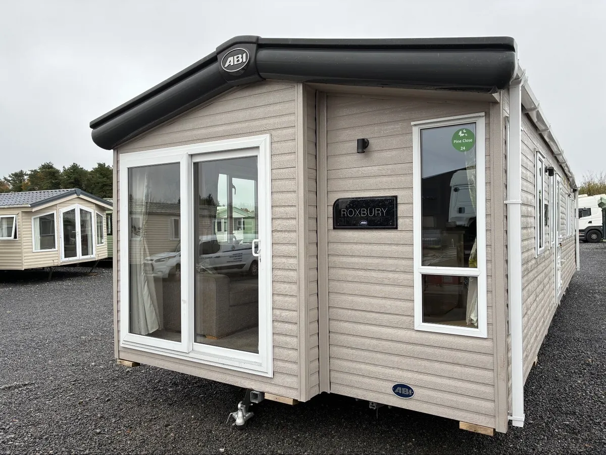 NEW HOME FOR THE GIRLS IN KILLURAN CO OFFALLY - Image 2