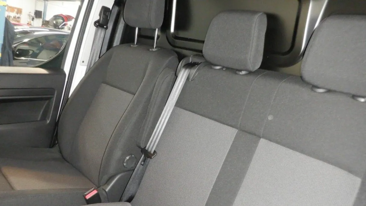 Opel Vivaro COMMERCIAL WOOD PANAL VAN - BRAND NEW - Image 4