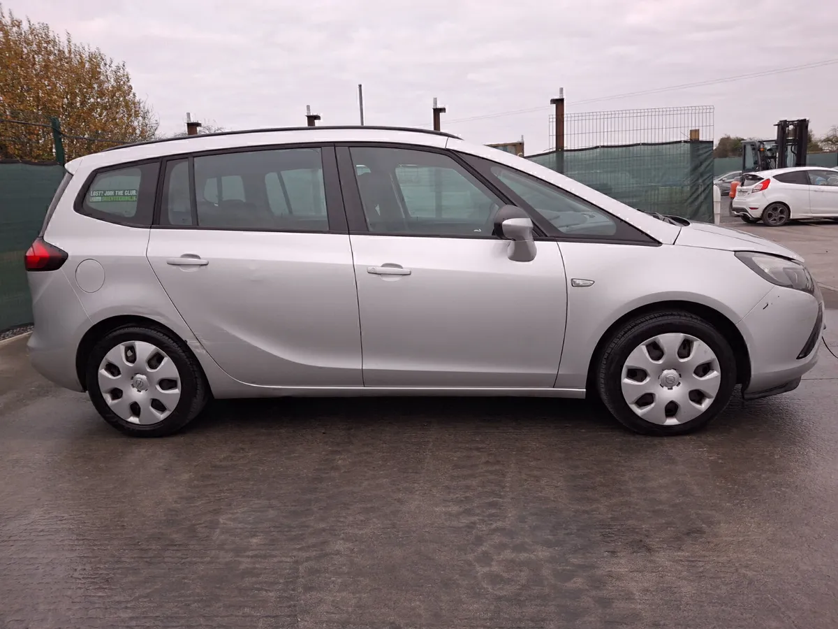 2014 Opel Zafira 2.0L Diesel 7 Seater - Image 3