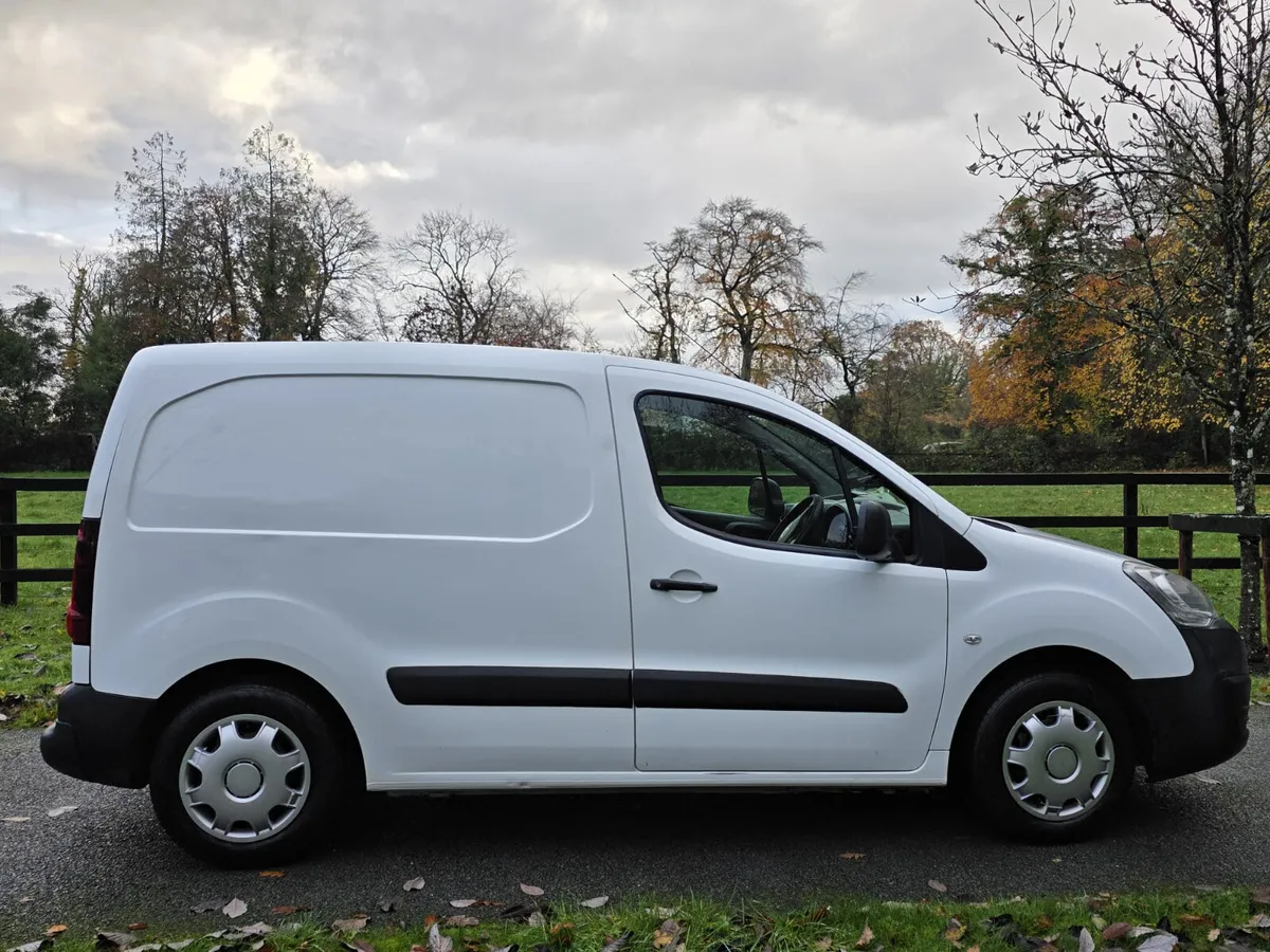 2018 Citroen Berlingo 1.6 No Vat Fresh Cvrt - Image 4